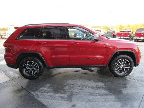 2018 Jeep Grand Cherokee Trailhawk 4x4 - - by for sale in Council Bluffs, NE – photo 8