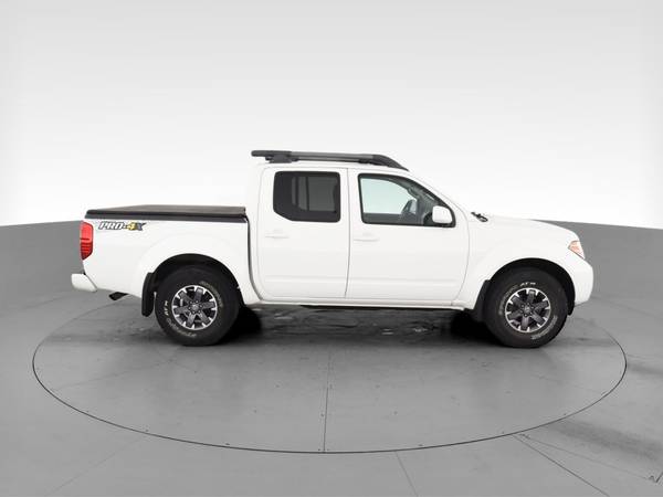 2016 Nissan Frontier Crew Cab PRO-4X Pickup 4D 5 ft pickup White for sale in Baton Rouge , LA – photo 13