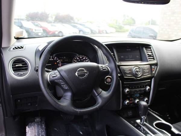 2018 Nissan Pathfinder SV for sale in Burlington, WA – photo 17