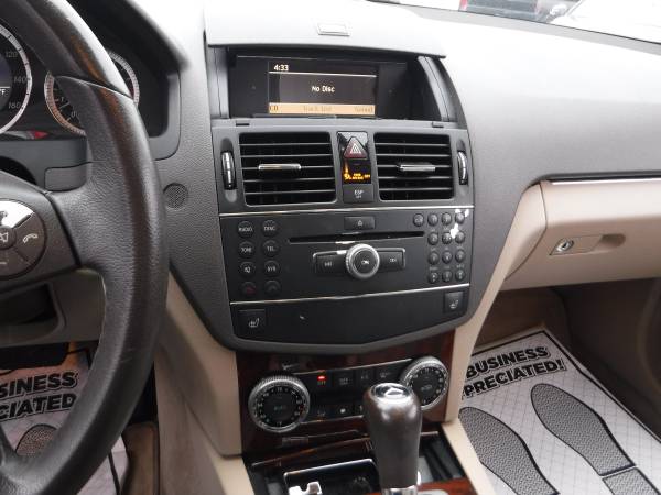 2009 MERCEDES BENZ C300**LIKE NEW**MUST SEE**SUPER CLEAN**FINANCING AV for sale in Detroit, MI – photo 16