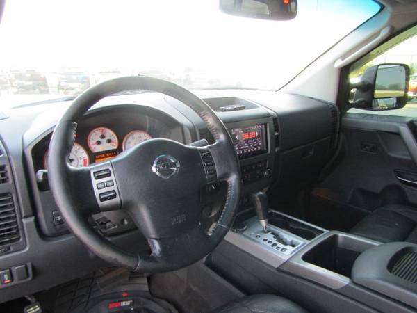 2011 Nissan Titan 4WD Crew Cab SWB PRO-4X Red for sale in Omaha, NE – photo 19
