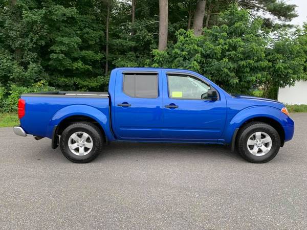 2013 Nissan Frontier SV Crew Cab 4x4 - Low Miles - We Finance ! for sale in Tyngsboro, MA – photo 15
