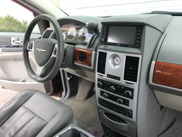 2008 Chrysler Town & Country~LOADED~ w/117k miles for sale in Wichita, KS – photo 19