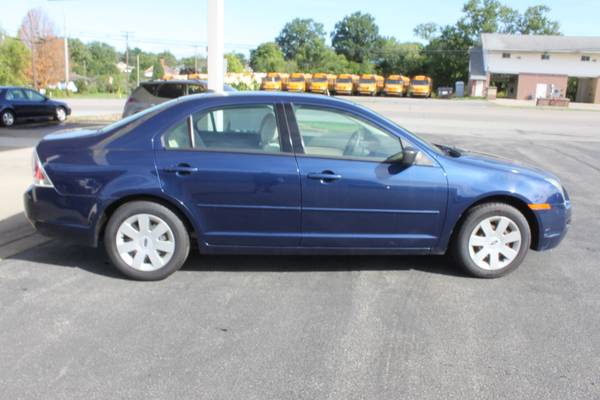2007 Ford Fusion ** Low Miles - cars & trucks - by dealer - vehicle... for sale in New Castle, PA – photo 9