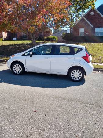 2016 Nissan versa note with 59k miles - cars & trucks - by owner -... for sale in Bentonville, OK – photo 2