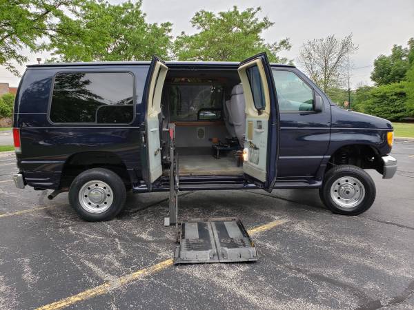 2001 FORD E250 QUIGLEY CONVERSION 4x4 HANDICAP WHEELCHAIR ACCESSIBLE for sale in SKOKIE, WI – photo 15