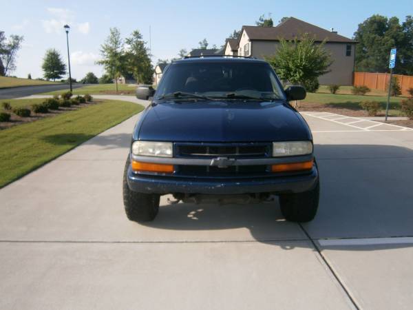 2004 chevrolet blazer 4wd ls 4door (new crate engine with less than for sale in Riverdale, GA – photo 2