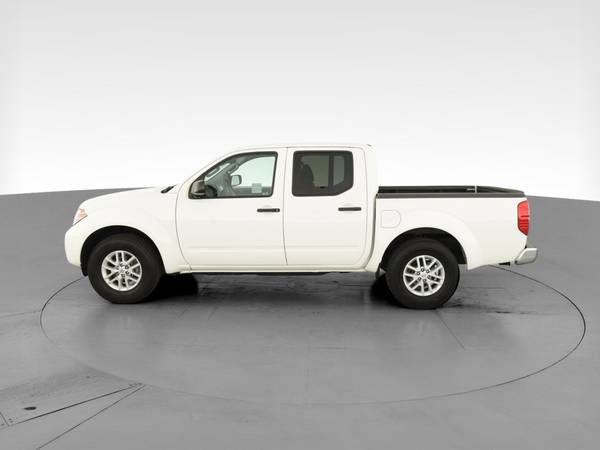 2016 Nissan Frontier Crew Cab SV Pickup 4D 5 ft pickup White -... for sale in Lewisville, TX – photo 5