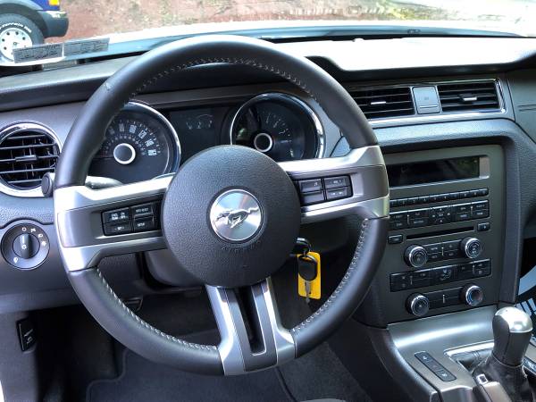 2014 White Ford Mustang GT, 5.0L, 6 Speed, with 3,900 miles for sale in Dover, PA – photo 9