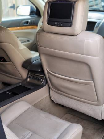 2011 Lincoln MKT, Fully Loaded w/ TVs, Refrigerator, Power... for sale in milwaukee, WI – photo 10