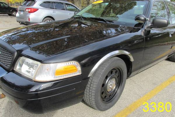 2011 FORD CROWN VICTORIA POLICE INTERCEPTOR - cars & trucks - by... for sale in Chicago, IL – photo 11