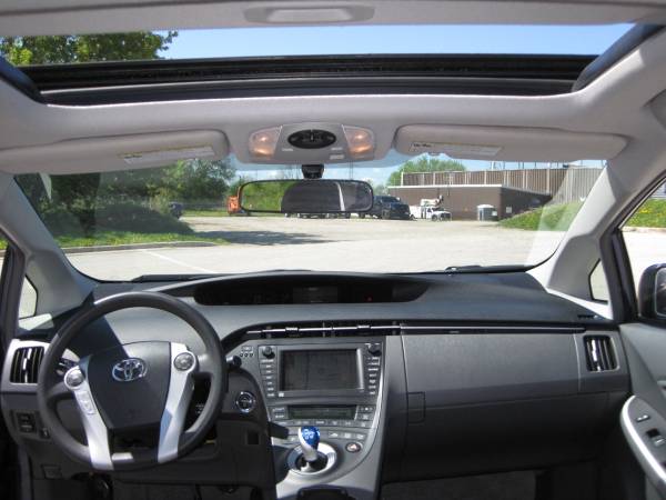 2010 Toyota Prius 65KMi, 1 Owner, Sunroof, NAV, B/U Cam, AUX & USB for sale in West Allis, WI – photo 9