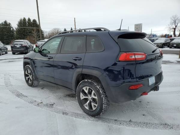 2016 Jeep Cherokee Trailhawk - cars & trucks - by dealer - vehicle... for sale in LIVINGSTON, MT – photo 9