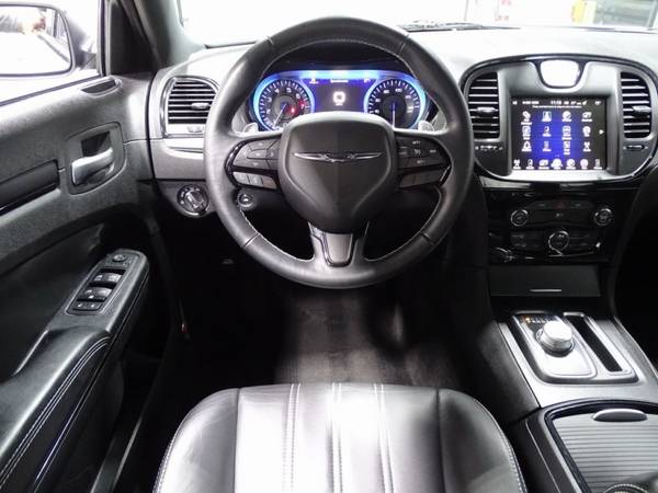 2015 Chrysler 300 S !!Bad Credit, No Credit? NO PROBLEM!! - cars &... for sale in WAUKEGAN, IL – photo 22