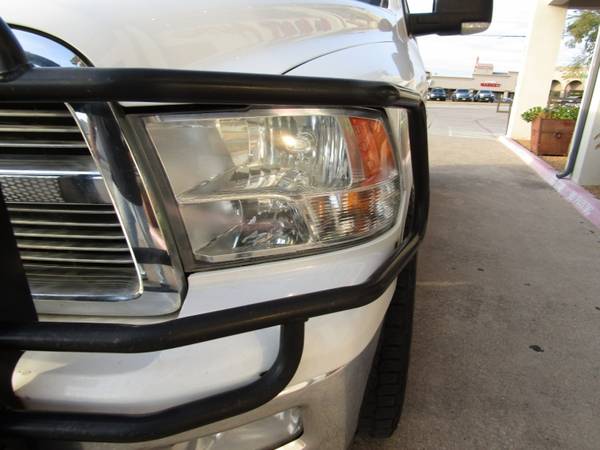 2011 Ram 1500 4WD Quad Cab 140.5" SLT - cars & trucks - by dealer -... for sale in Watauga (N. Fort Worth), TX – photo 12