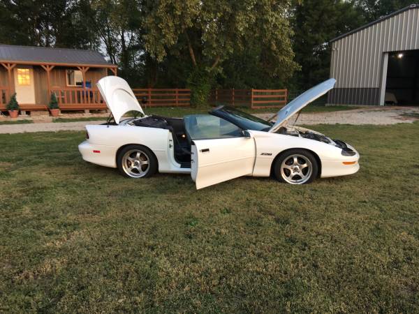 1995 Chevrolet Camaro z28 convertible - cars & trucks - by owner -... for sale in Springfield, IL – photo 17