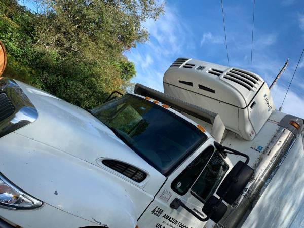 2005 International 4300 DT466 Reefer Thermoking for sale in Tyro, MA – photo 4