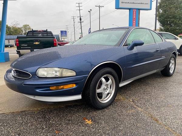 1995 Buick Riviera Coupe - - by dealer - vehicle for sale in Wyoming , MI – photo 2