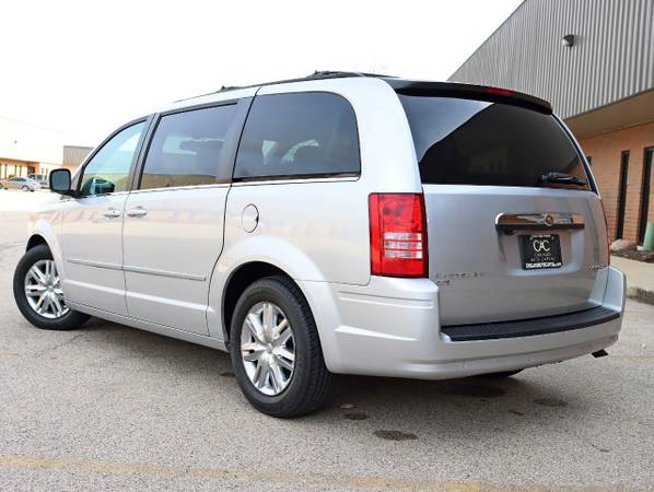 2010 CHRYSLER TOWN & COUNTRY TOURING PLUS 90k-MILES REAR-CAM DVD for sale in Elgin, IL – photo 17