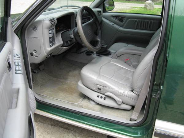 1997 Chevrolet Blazer LT 4x4 low miles orig paint clean - cars & for sale in Rives Junction, MI – photo 8