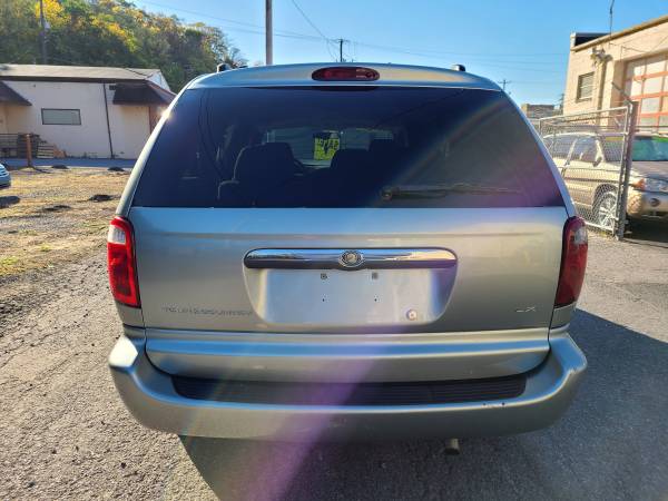 2003 Chrysler Town & Country LX LOCAL TRADE IN IN WARRANTY AVAILABLE... for sale in HARRISBURG, PA – photo 8