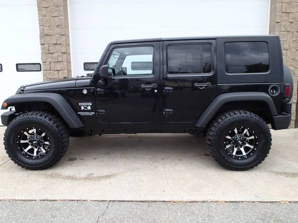 2009 Jeep Wrangler Unlimited 6 cyl, auto, lifted, hardtop, New 35's... for sale in Chicopee, CT – photo 10