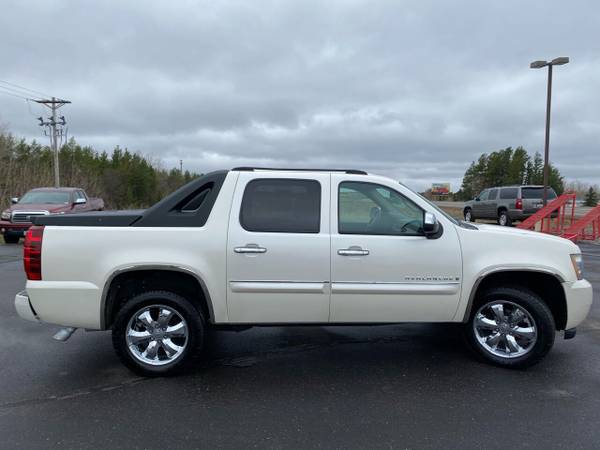 2008 Chevy Avalanche LTZ - - by dealer - vehicle for sale in Baxter, MN – photo 6