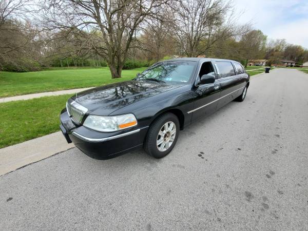 2007 Lincoln Towncar Limo for sale in Holland, OH – photo 3