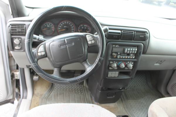 2001 Pontiac Montana - cars & trucks - by dealer - vehicle... for sale in New Castle, PA – photo 13