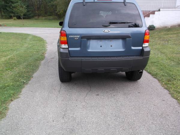 Ford Escape XLT 2005 Low Low Miles for sale in Alliance, OH – photo 2