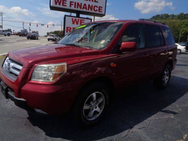 2006 Honda Pilot EX w/Leather and Navigation ( Buy Here Pay Here ) for sale in High Point, NC – photo 2