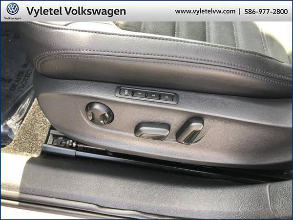 2013 Volkswagen Passat sedan 4dr Sdn 2.0L DSG TDI SEL Premium - cars... for sale in Sterling Heights, MI – photo 17