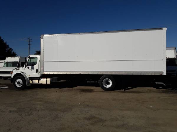 2013 FREIGHTLINER M2 106 26 FEET BOX TRUCK WITH LIFTGATE - cars & for sale in San Jose, CA – photo 2