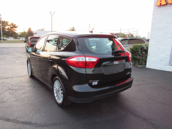 2015 Ford C-Max Hybrid SE - cars & trucks - by dealer - vehicle... for sale in Rockford, IL – photo 6