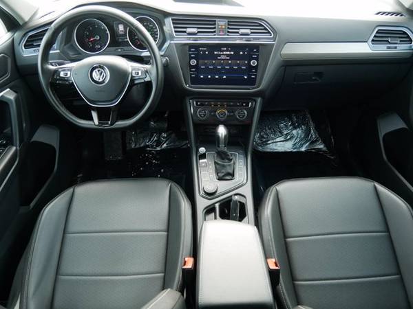 2019 Volkswagen VW Tiguan Se - - by dealer - vehicle for sale in St Louis Park, MN – photo 19