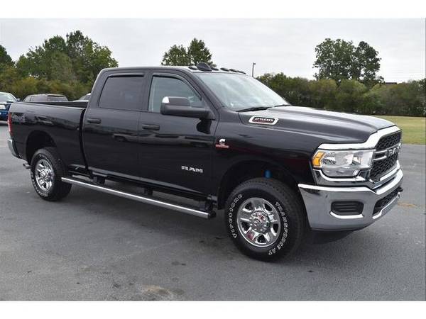 2019 RAM 2500 Tradesman Off Road Crew Cab 4wd - truck for sale in Wilson, NC – photo 4