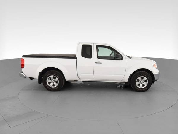2011 Nissan Frontier King Cab SV Pickup 2D 6 ft pickup White -... for sale in Providence, RI – photo 13