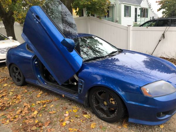 Hyundai Tiburon 5 speed Manual - cars & trucks - by owner - vehicle... for sale in Randolph, MA – photo 2