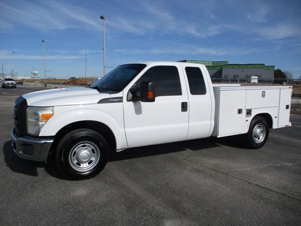 2012 Ford F-250 2wd Extended Cab XL Utility Bed - - by for sale in Lawrenceburg, AL – photo 2