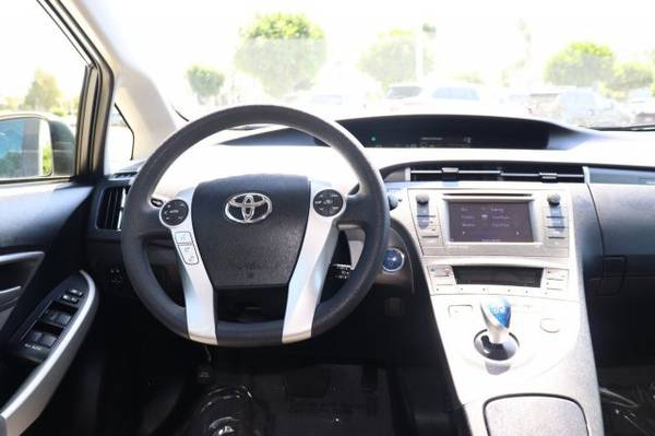 2014 Toyota Prius Plug-in SKU:E3060181 Hatchback for sale in Irvine, CA – photo 17