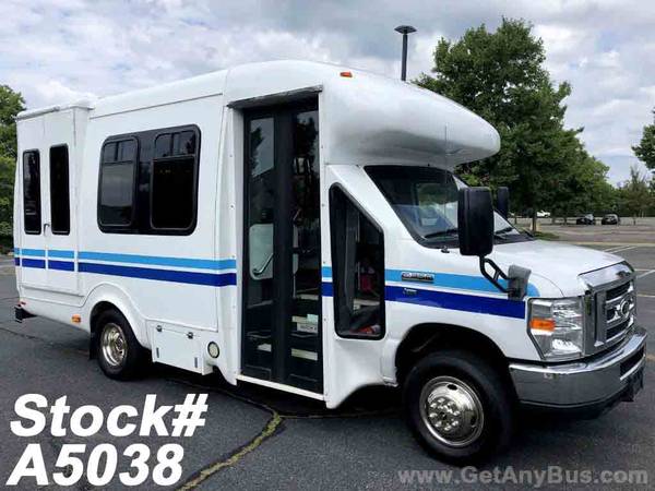 Wide Selection of Shuttle Buses, Wheelchair Buses And Church Buses -... for sale in Westbury, PA – photo 9