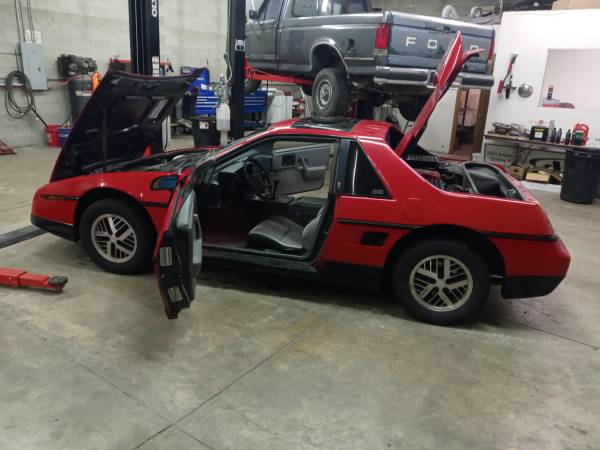 1986 Pontiac Fiero - cars & trucks - by owner - vehicle automotive... for sale in Missoula, MT – photo 9