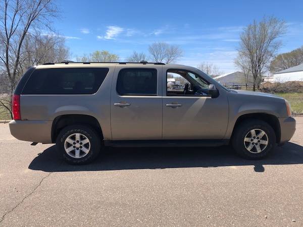 2007 GMC Yukon XL ( Offer From Wayne) - - by dealer for sale in Elk River, MN – photo 3