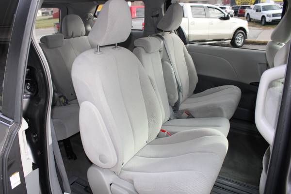2012 Toyota Sienna LE 7 Passenger, Van, Only 55k, Great Price - cars... for sale in Omaha, NE – photo 16