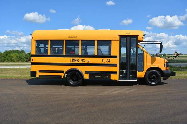 2008 Chevrolet Express G3500 Mini School Bus for sale in Cedar Rapids, IA – photo 4