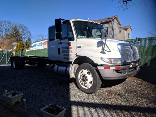 2013 inter truck ext cab/box truck/moving truck for sale in STATEN ISLAND, NY – photo 2