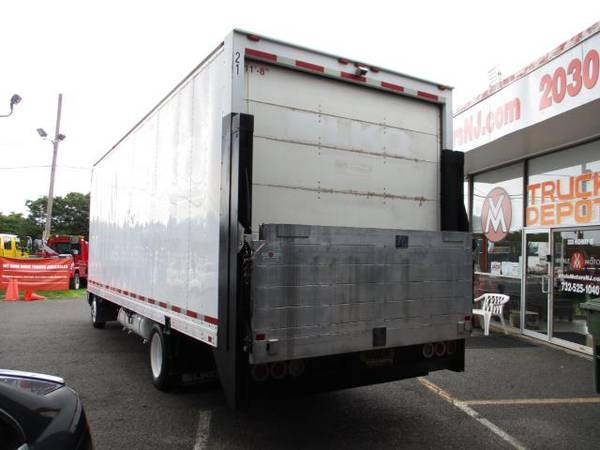 2014 Isuzu NPR 23 FOOT BOX TRUCK ** SIDE DOOR ** LIFTGATE - cars &... for sale in south amboy, TX – photo 4