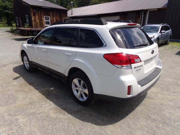 Subaru 2013 Outback Limited 87K Auto Sunroof Leather Nav for sale in Vernon, VT – photo 3