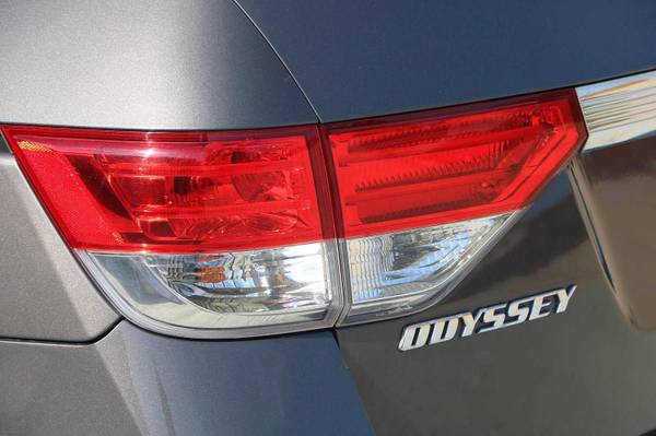 2014 Honda Odyssey Gray FANTASTIC DEAL! - cars & trucks - by dealer... for sale in Monterey, CA – photo 10