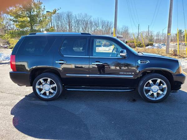 2007 Cadillac Escalade Luxury Edition - - by dealer for sale in Rensselaer, NY – photo 4
